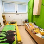 Apartman Elegant And Stylish Retreat With Terrace - Three Bedroom With Terrace Brežice