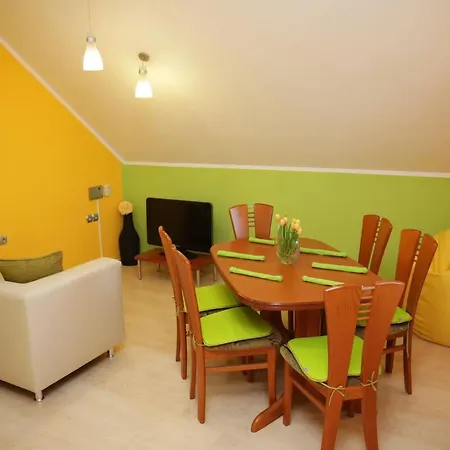 Elegant And Stylish Retreat With Terrace - Three Bedroom With Terrace * Brežice