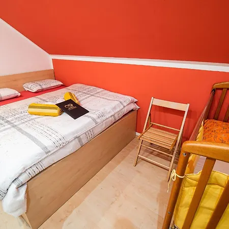 Apartment Elegant And Stylish Retreat With Terrace - Three Bedroom With Terrace *