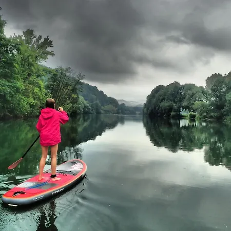 Apartamento Elegant And Stylish Retreat With Terrace - Three Bedroom With Terrace Brežice