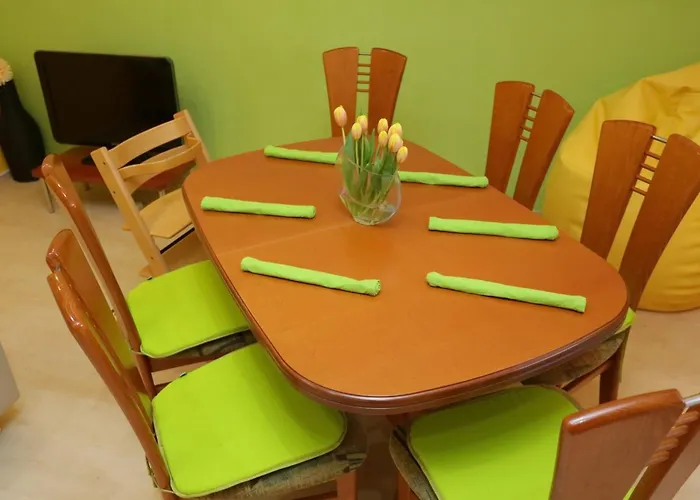 Elegant And Stylish Retreat With Terrace - Three Bedroom With Terrace