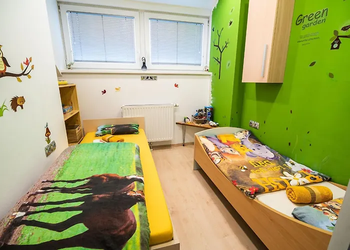 Appartement Elegant And Stylish Retreat With Terrace - Three Bedroom With Terrace Brežice